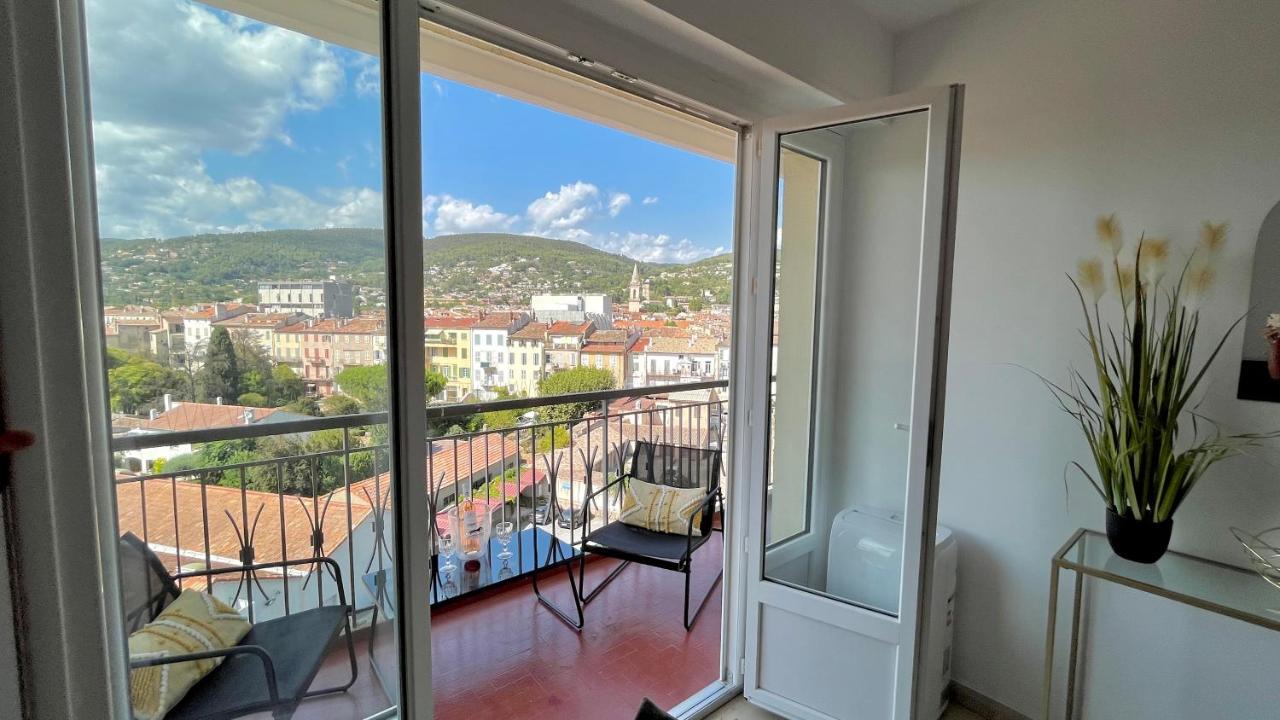 Au 5eme Ciel Apartment *
